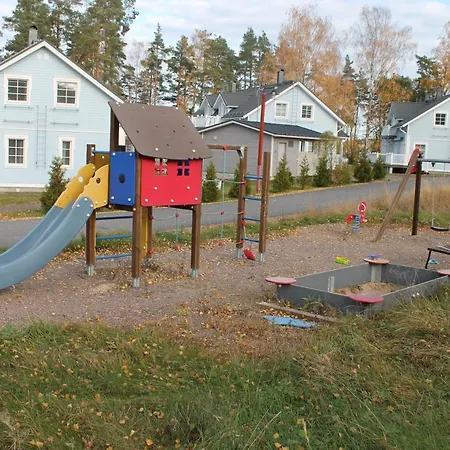 Sresort With 4 Bedrooms Imatra
